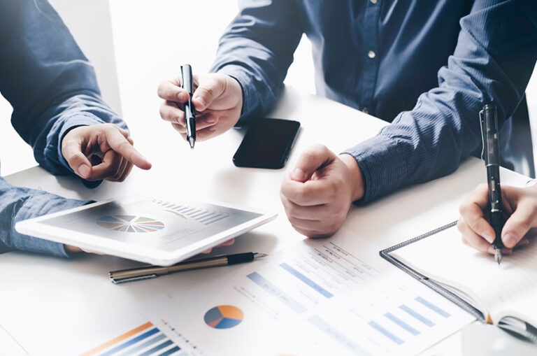 Top Trends in Pharmaceutical Speakers Bureaus for 2023 L&M Healthcare